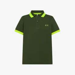 Hot Polo verde scuro con logo fluo Bambino Polo